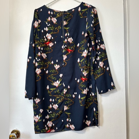🎉4/30$🎉 Darling Navy Blue Floral Shift Dress 🌿 - Picture 4 of 4